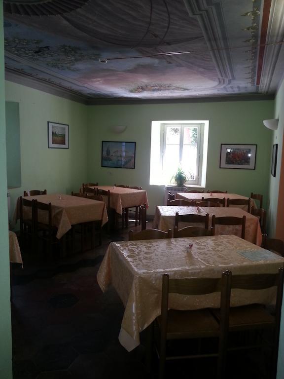 Ostello Villa Franceschini Contigliano Buitenkant foto